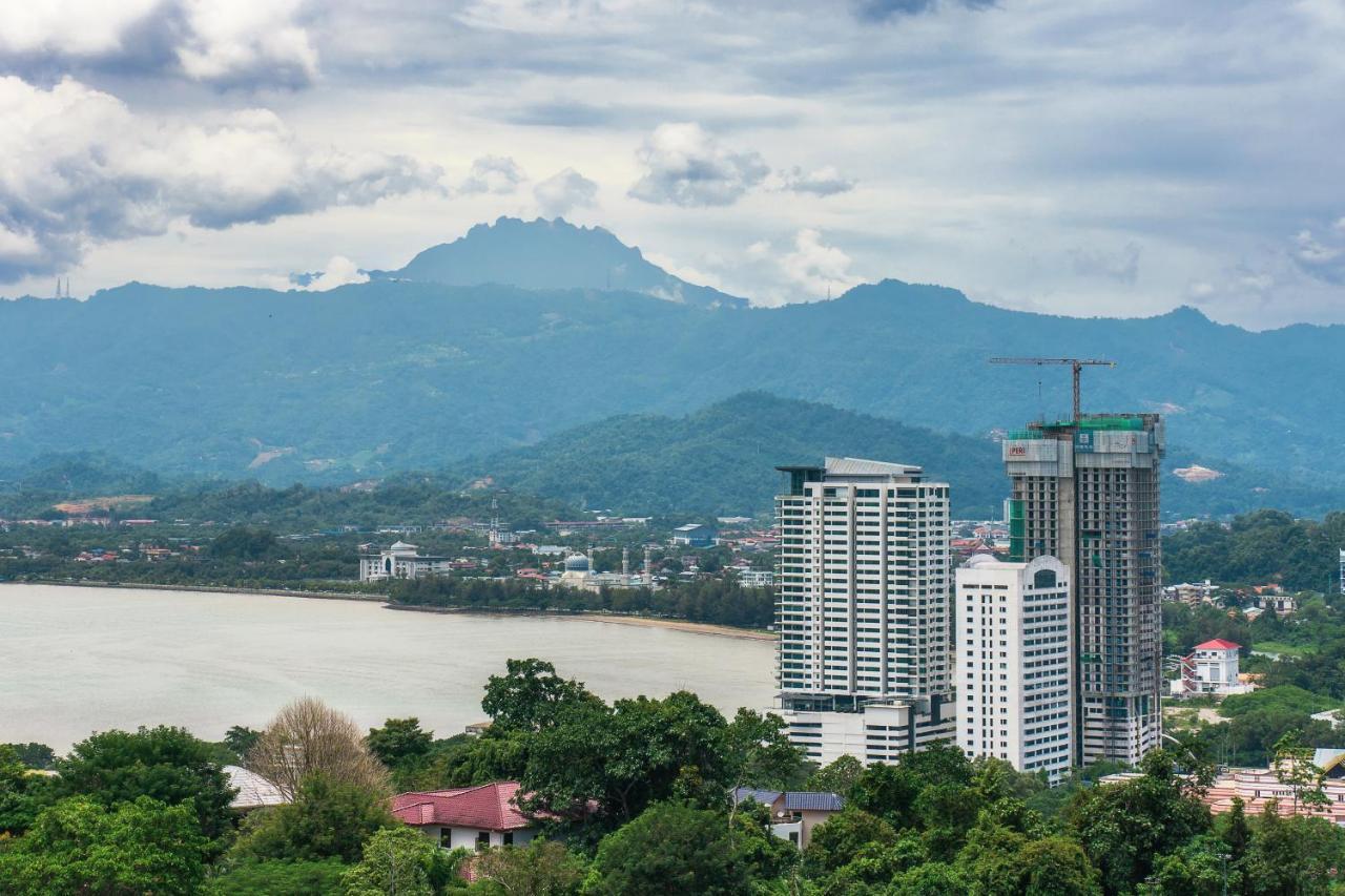 Full Seaview 2R1B Condo For 6Pax In Kota Kinabalu Exterior foto