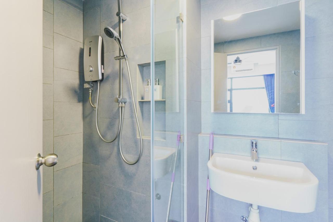 Full Seaview 2R1B Condo For 6Pax In Kota Kinabalu Exterior foto